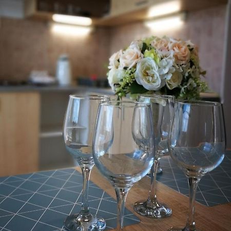 Voeroesmarty Apartman Miskolc - Belvaros - Downtown Екстериор снимка