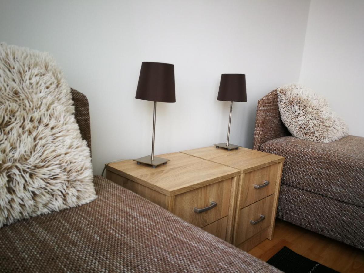 Voeroesmarty Apartman Miskolc - Belvaros - Downtown Екстериор снимка